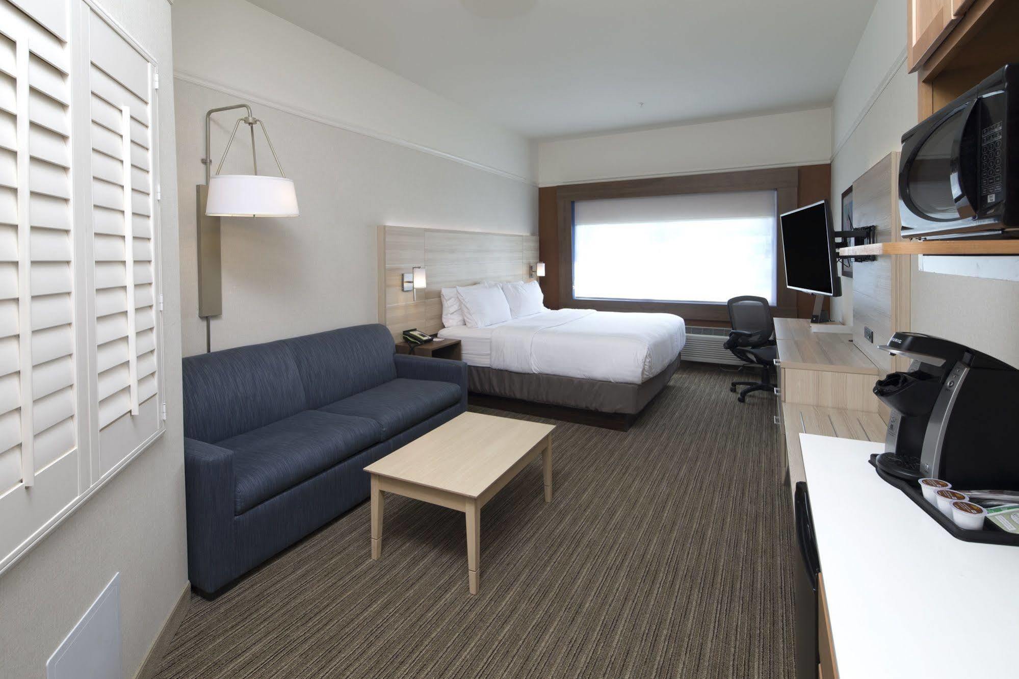 Holiday Inn Express & Suites La Porte By Ihg Exterior foto